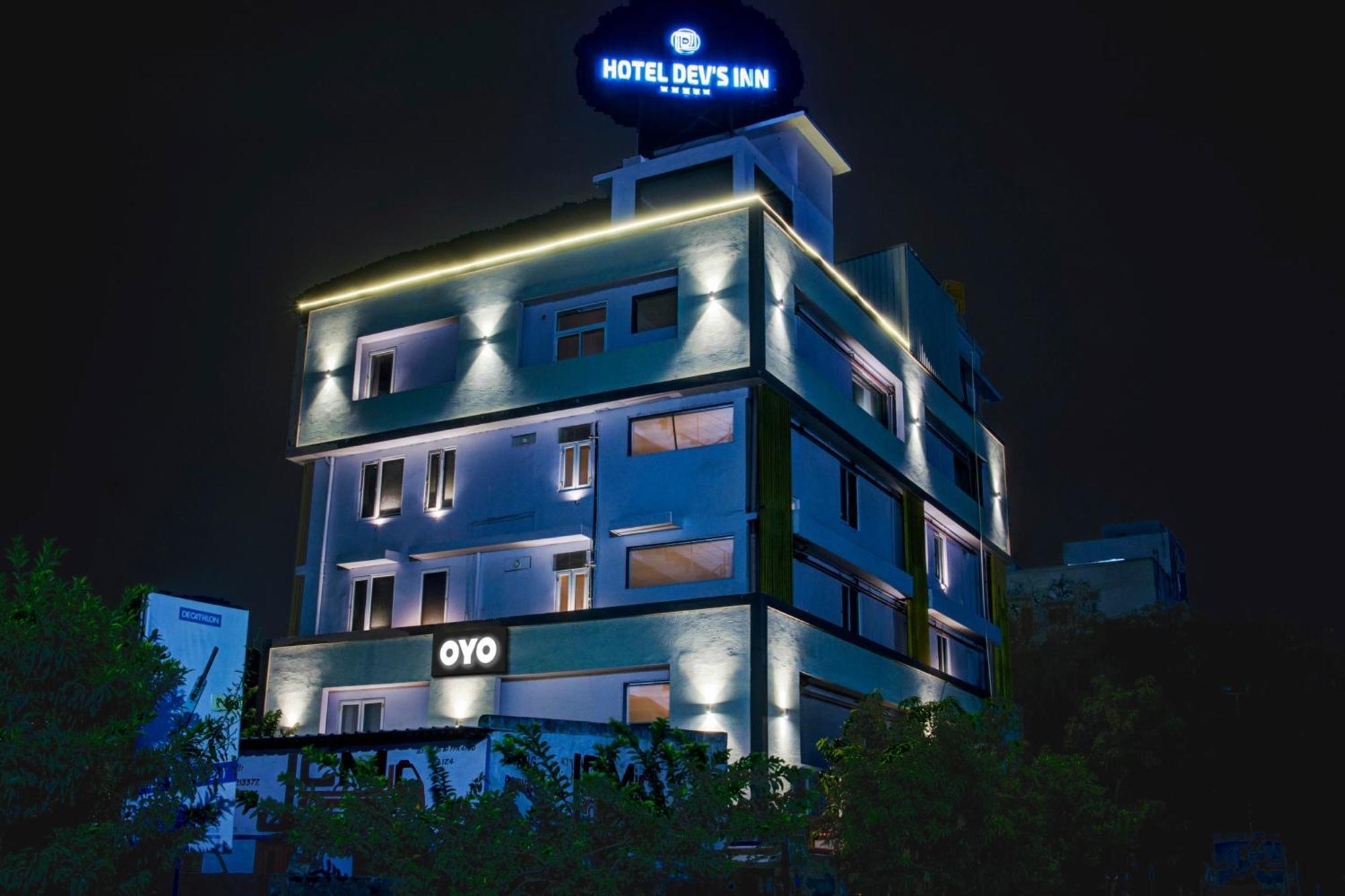 Townhouse 1199 Hotel Dev'S Inn By Cj Gunadala Esterno foto